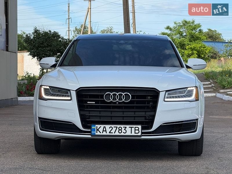 Седан Audi A8 2016 в Кривому Розі