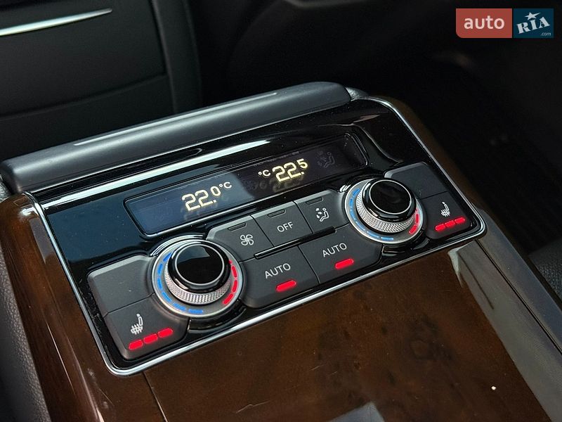 Седан Audi A8 2016 в Кривому Розі