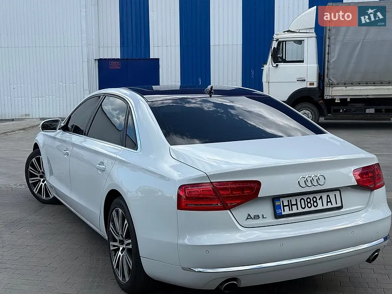 Audi A8 2014