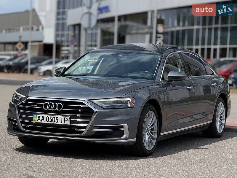 Седан Audi A8 2018 в Киеве