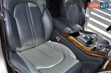 Седан Audi A8 2015 в Одесі