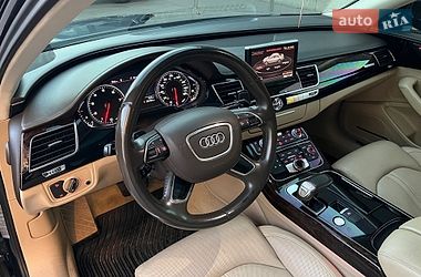 Седан Audi A8 2011 в Вишневом