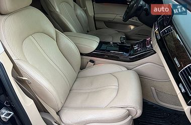 Седан Audi A8 2011 в Вишневом