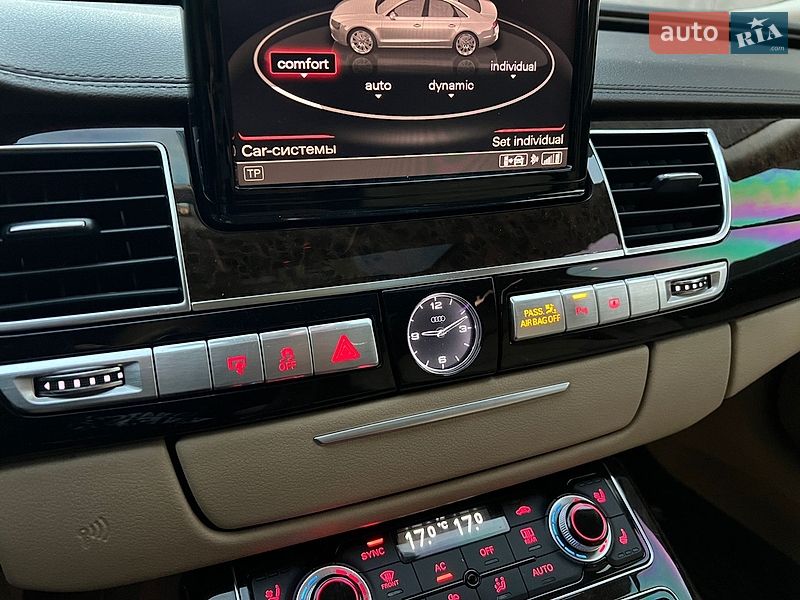 Седан Audi A8 2011 в Вишневом