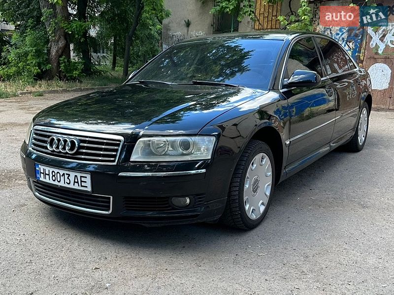 Седан Audi A8 2004 в Одесі
