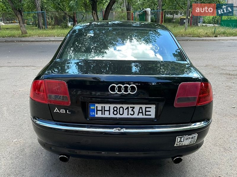 Седан Audi A8 2004 в Одесі
