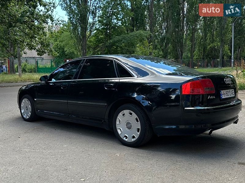 Седан Audi A8 2004 в Одесі