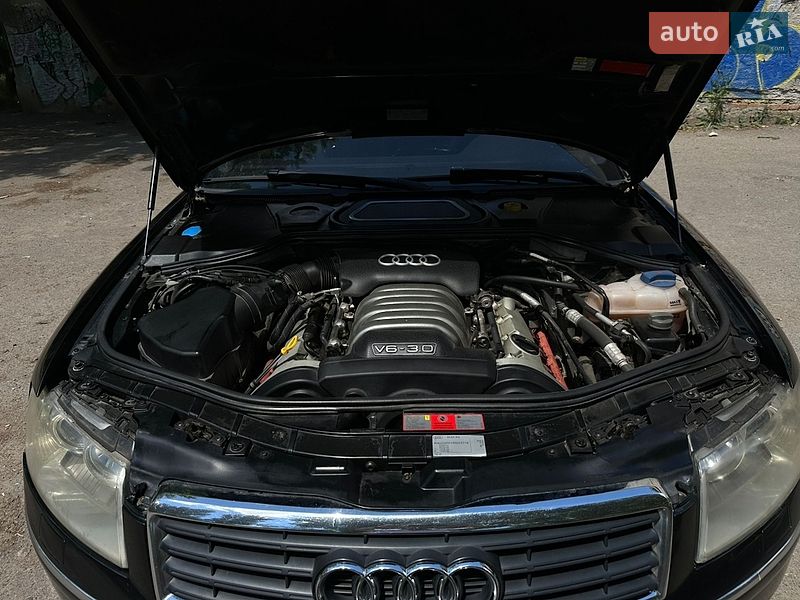 Седан Audi A8 2004 в Одесі