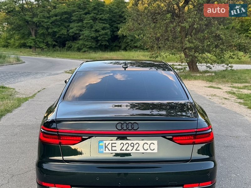 Седан Audi A8 2018 в Днепре
