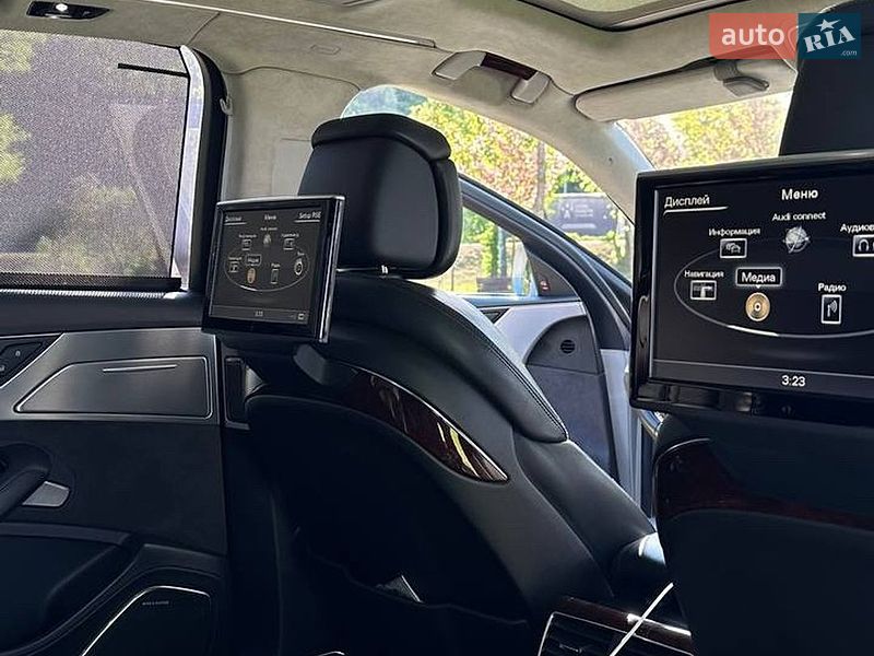 Седан Audi A8 2011 в Києві