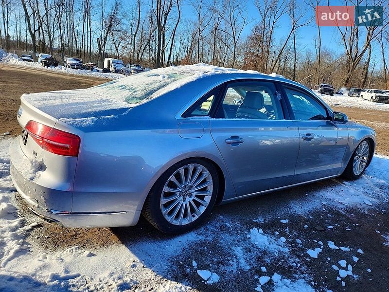 Седан Audi A8 2015 в Києві