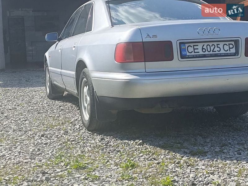 Седан Audi A8 1997 в Чернівцях