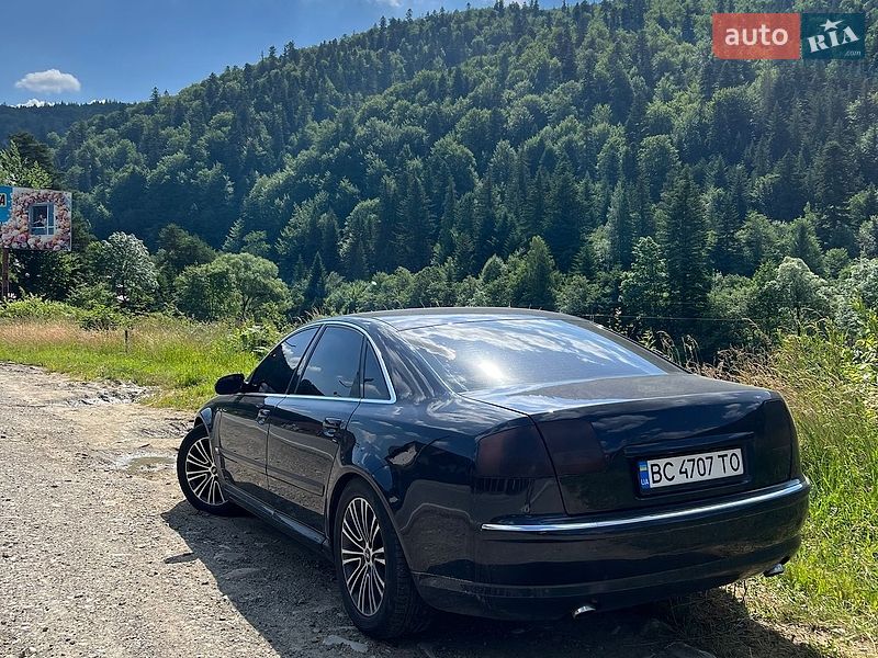 Седан Audi A8 2004 в Львове
