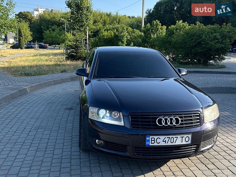 Седан Audi A8 2004 в Львове