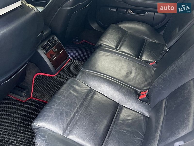 Седан Audi A8 2004 в Львове