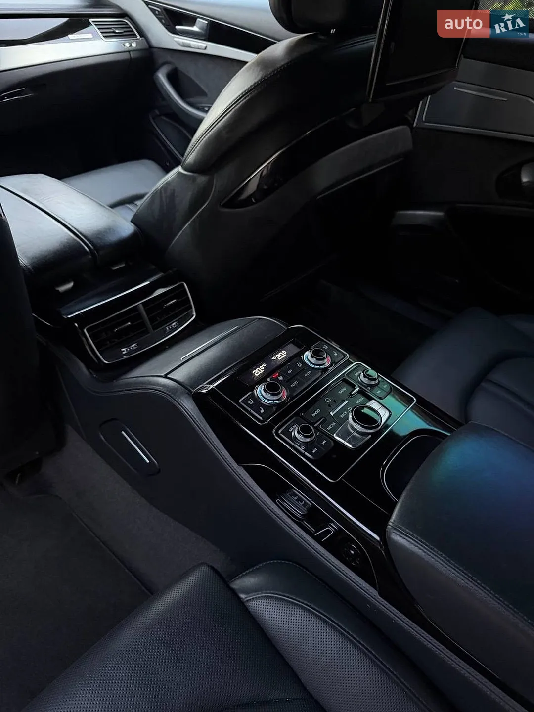 2011 Audi A8 - мініатюра 60
