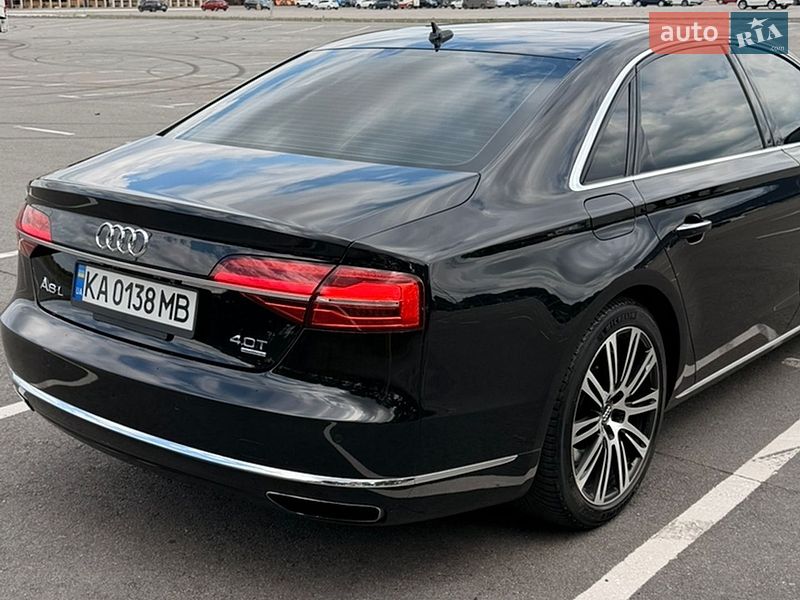 Седан Audi A8 2014 в Днепре