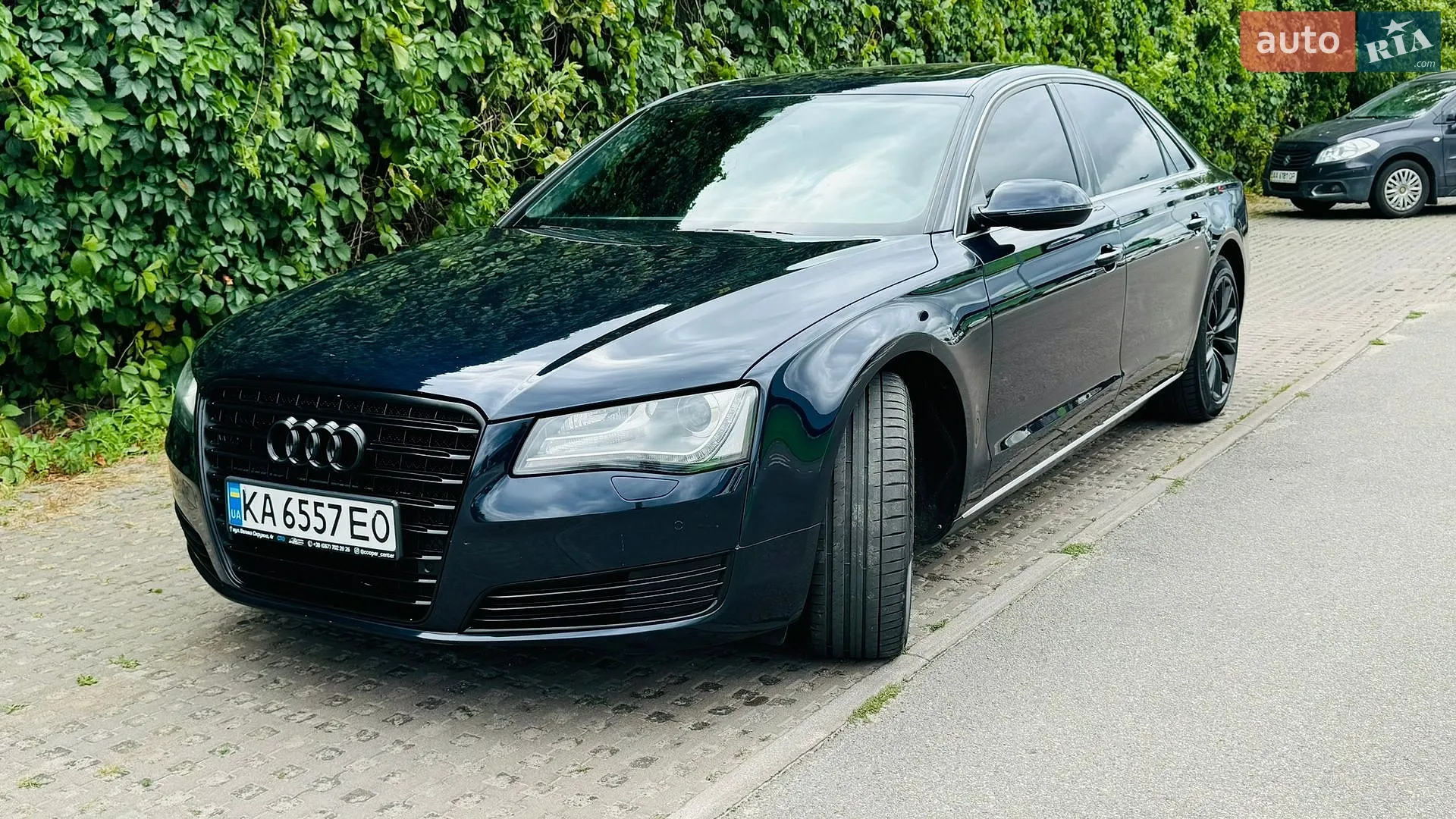 Audi A8 2013 VIN WAURGAFD4DN030630 фото оголошення 3 з 14