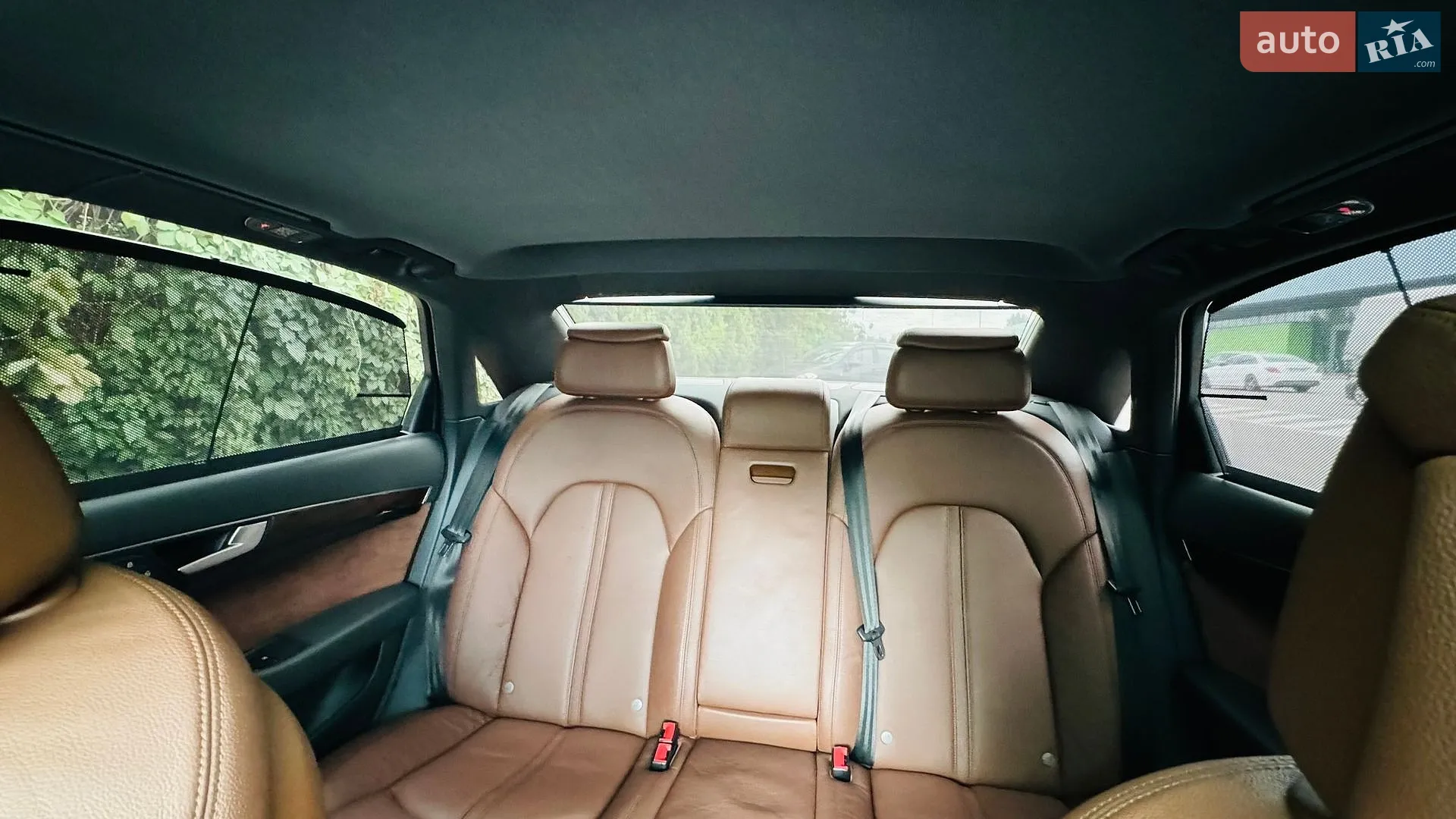Audi A8 2013 VIN WAURGAFD4DN030630 фото оголошення 10 з 14