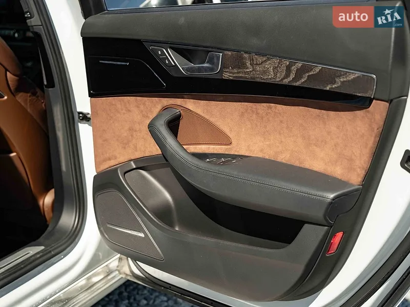 Audi A8 2015 VIN WAU3RAFD3GN007022 фото оголошення 50 з 96