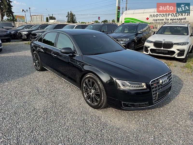 Седан Audi A8 2015 в Тернополе