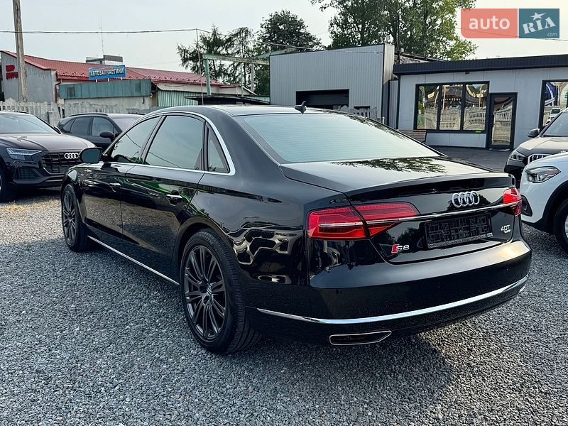 Седан Audi A8 2015 в Тернополе