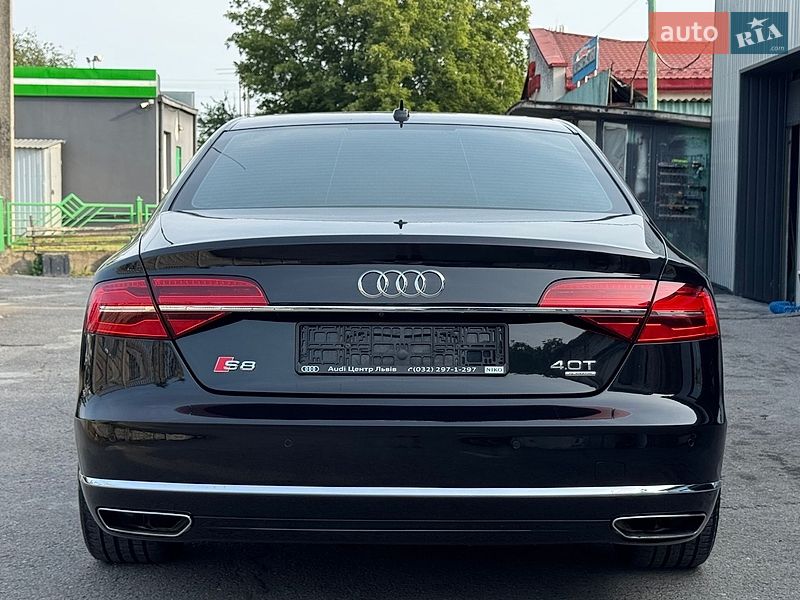 Седан Audi A8 2015 в Тернополе