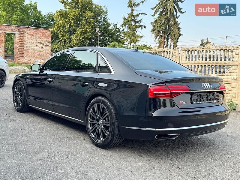 Седан Audi A8 2015 в Тернополе