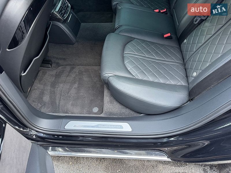 Седан Audi A8 2015 в Тернополе