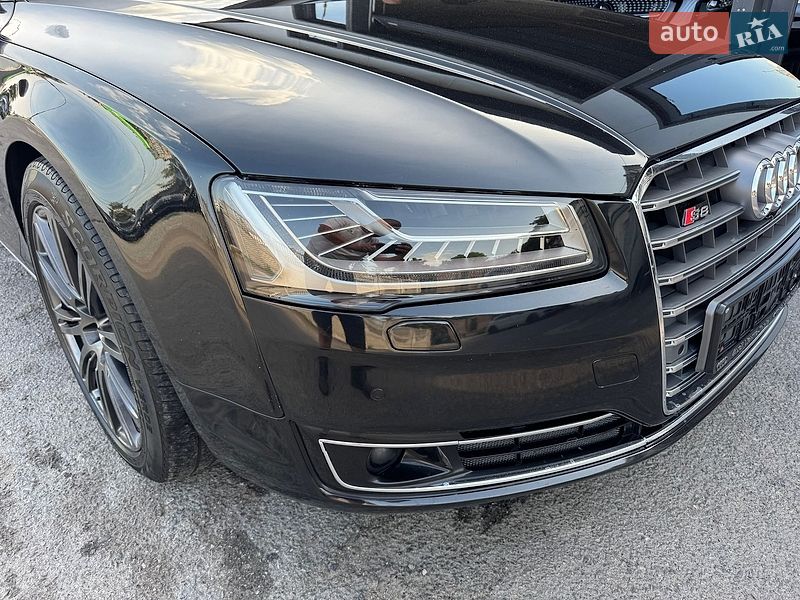 Седан Audi A8 2015 в Тернополе
