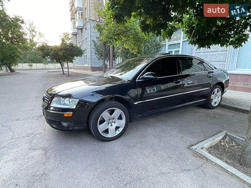 Седан Audi A8 2004 в Николаеве