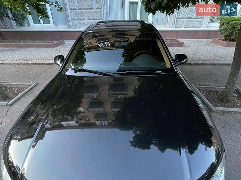 Седан Audi A8 2004 в Николаеве
