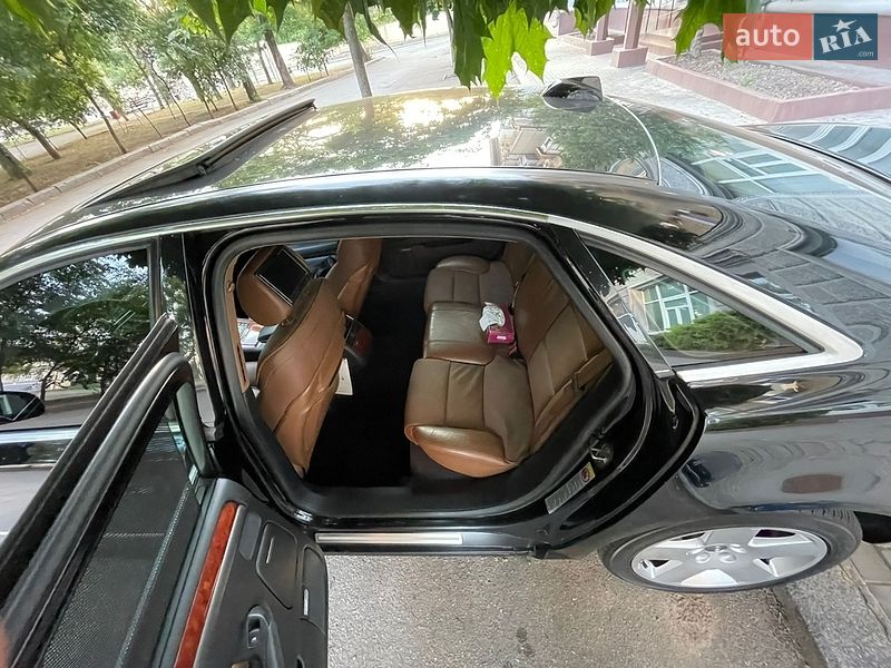 Седан Audi A8 2004 в Николаеве