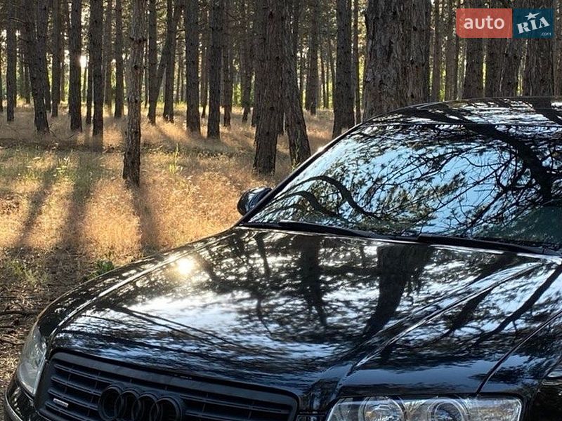 Седан Audi A8 2004 в Николаеве