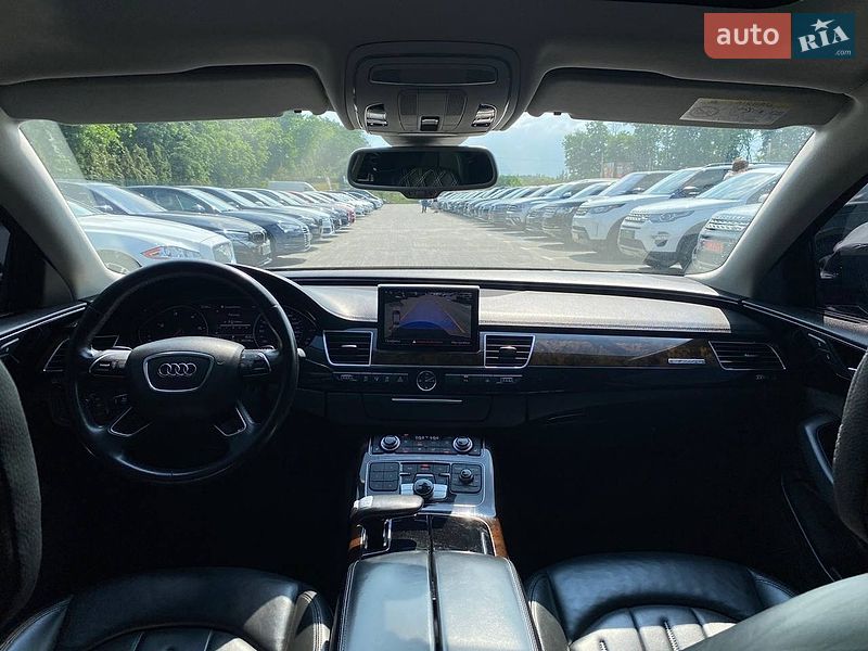 Седан Audi A8 2017 в Києві