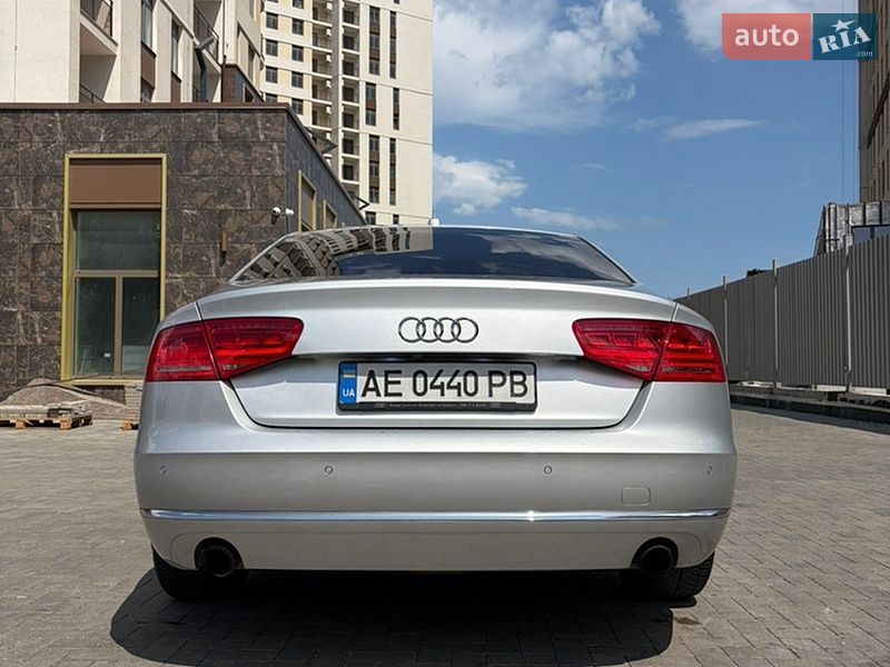 Седан Audi A8 2012 в Одессе