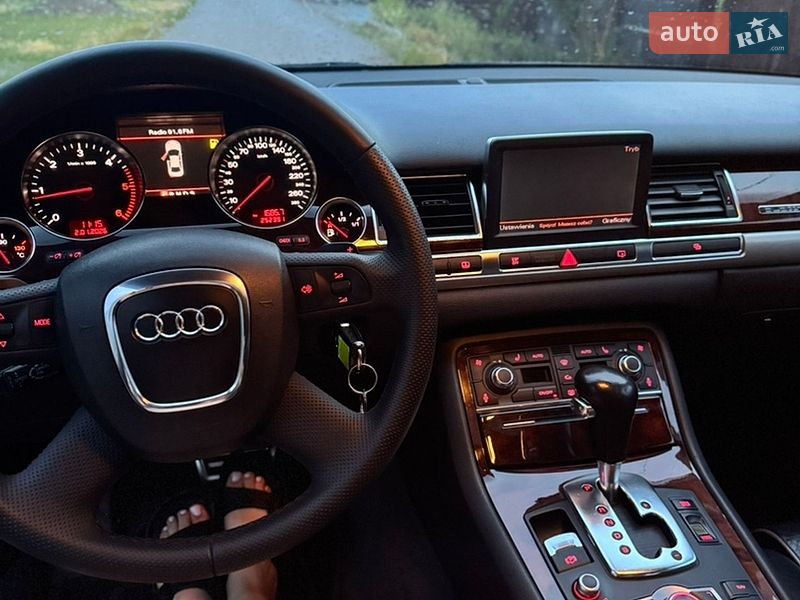 Седан Audi A8 2007 в Кривом Роге