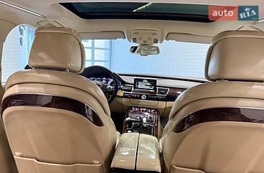 Седан Audi A8 2012 в Одессе