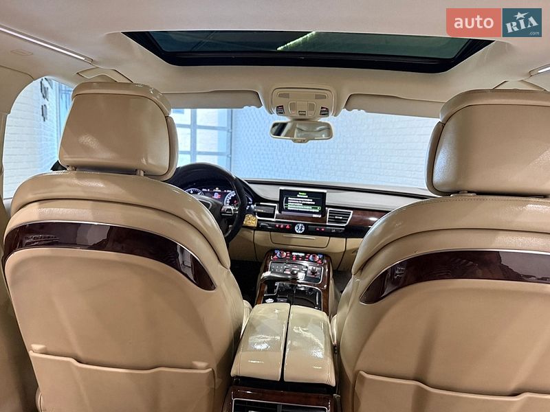 Седан Audi A8 2012 в Одессе
