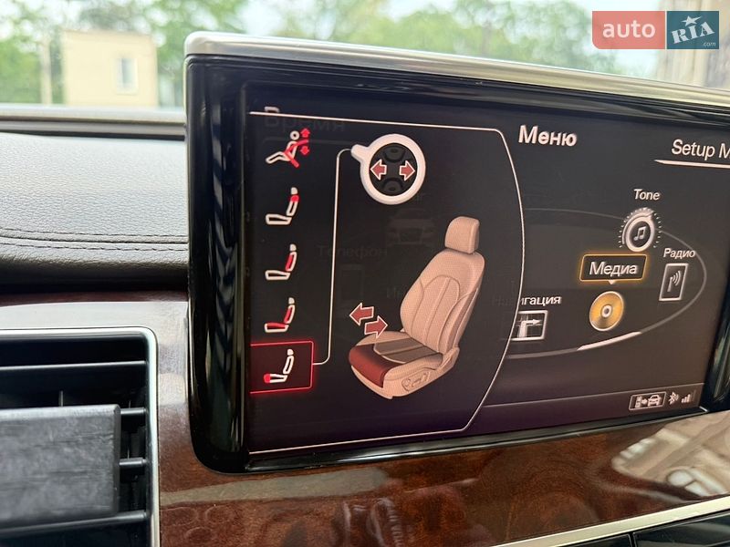 Седан Audi A8 2012 в Одессе
