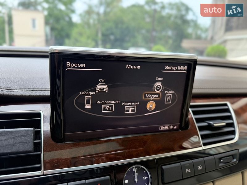 Седан Audi A8 2012 в Одессе