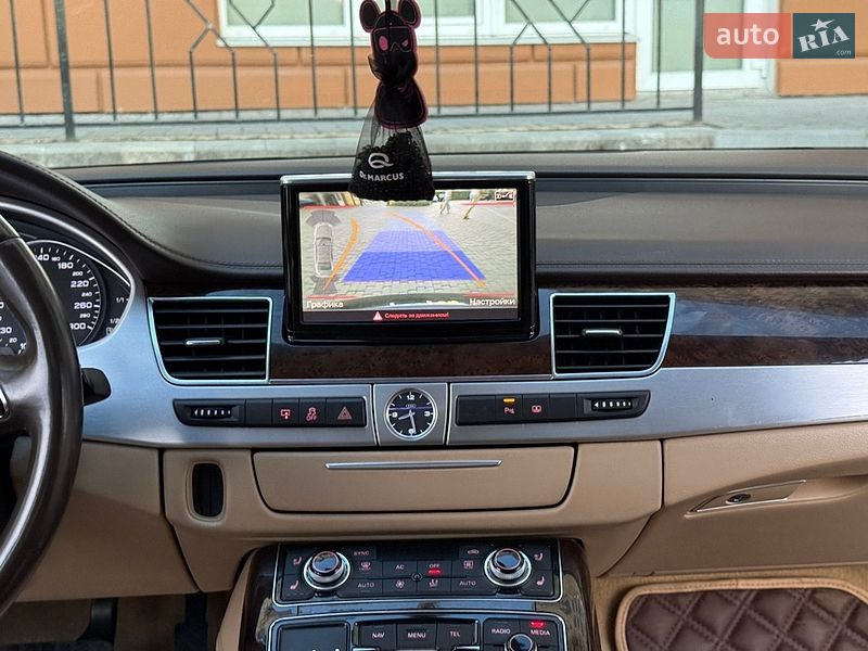 Седан Audi A8 2010 в Одессе