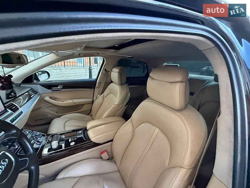 Седан Audi A8 2010 в Одессе