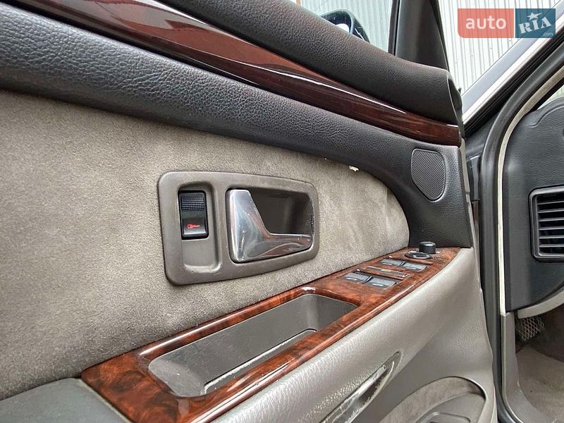Седан Audi A8 2000 в Ярмолинцах