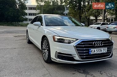 Седан Audi A8 2018 в Києві