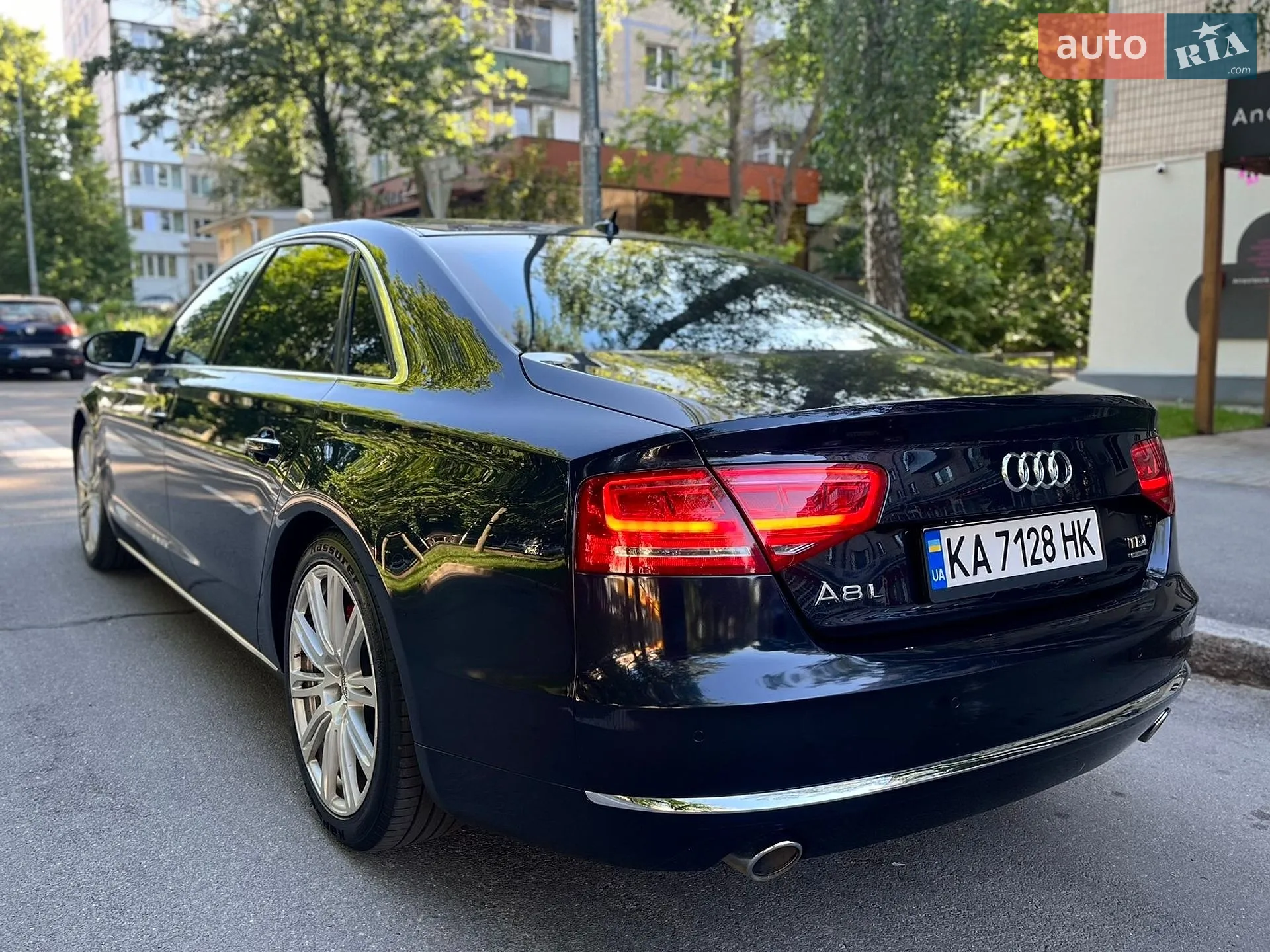 2010 Audi A8 - мініатюра 16