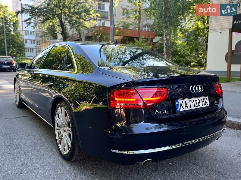 Седан Audi A8 2010 в Вінниці