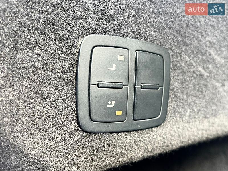 Седан Audi A8 2010 в Вінниці