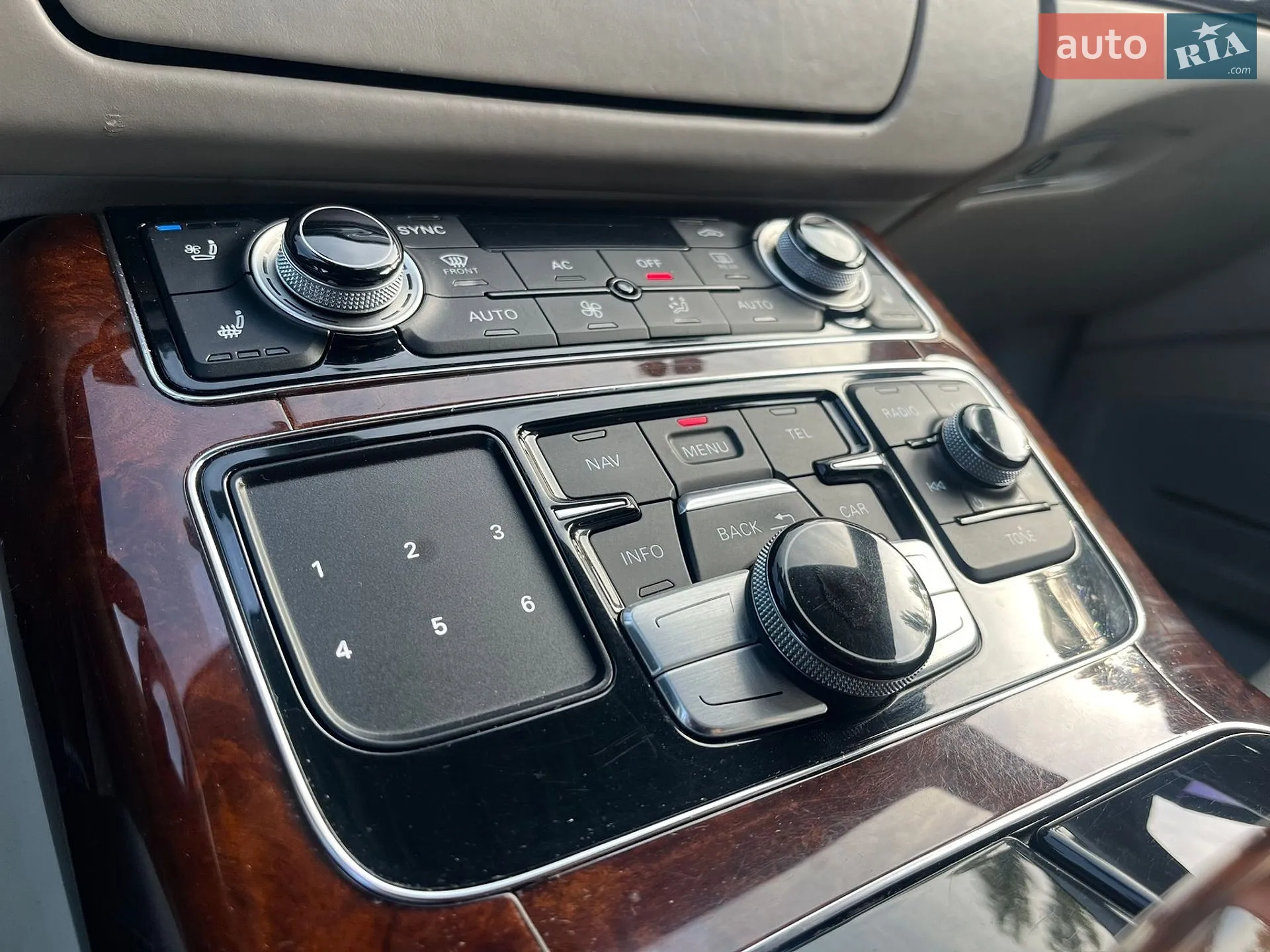 2010 Audi A8 - мініатюра 50
