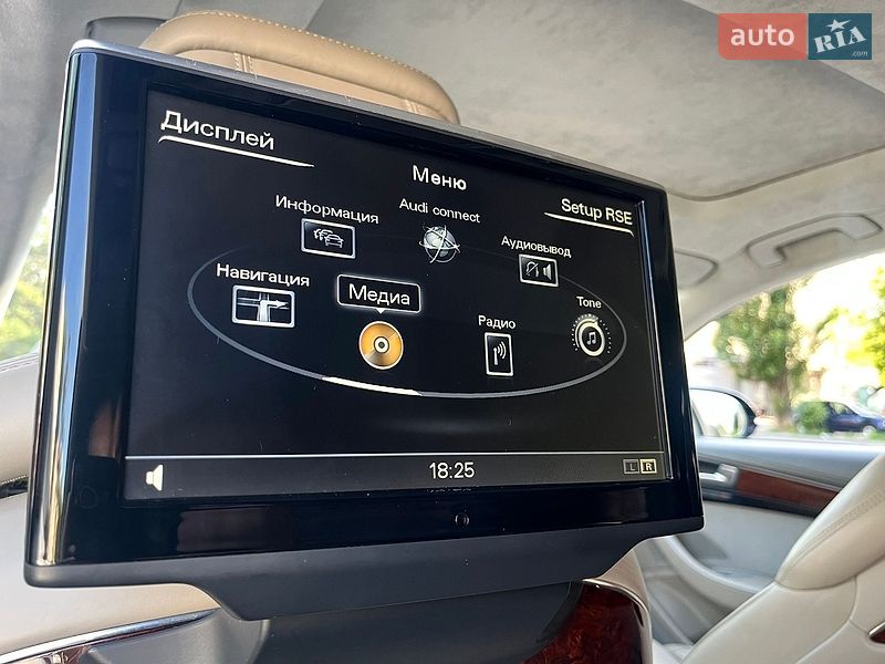 Седан Audi A8 2010 в Вінниці